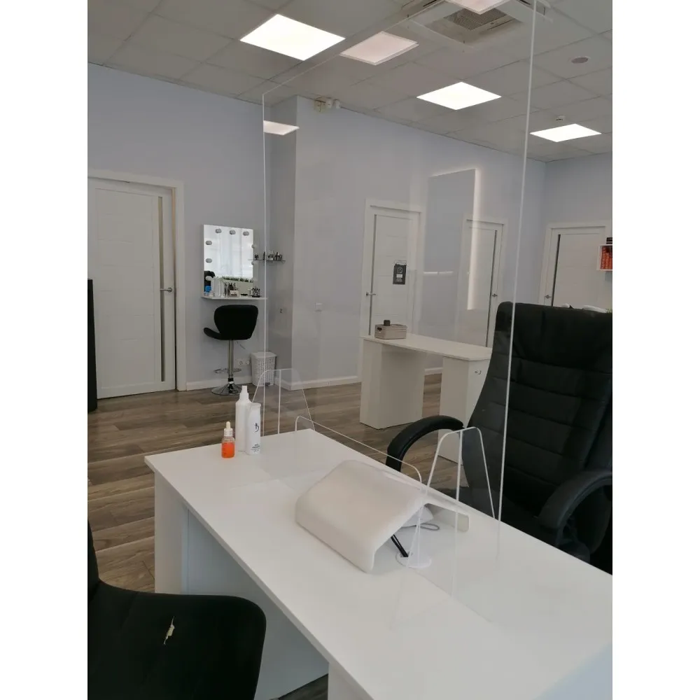 Прозрачный защитный экран для мастеров маникюра