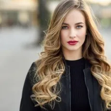 Косметика для волос